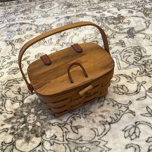Longaberger basket small picnic style basket